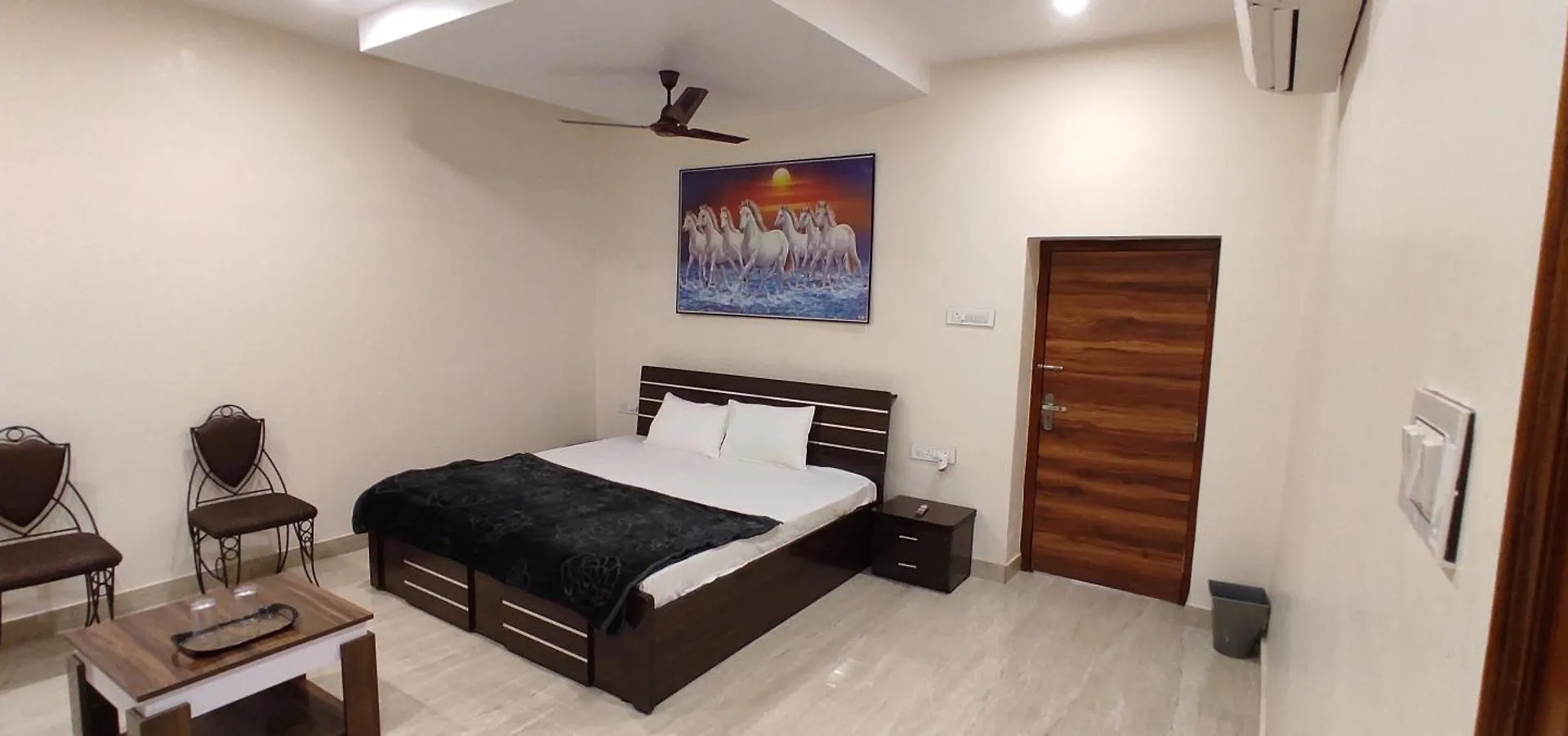 Hotel Kanhaiya Lal Damodar Das Homestay Varanasi